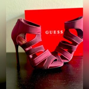 New burgundy Guess heels size 9M